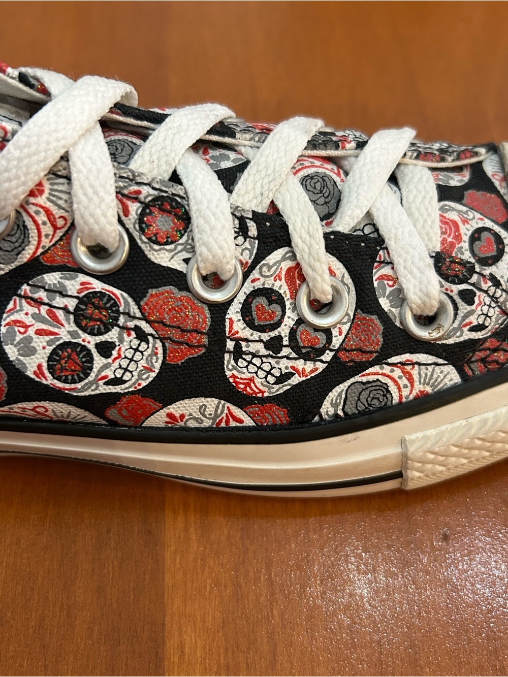 Converse Chuck Taylor All Star Low Top Sugar Skull Print Sneakers Women 6 - Picture 2 of 9